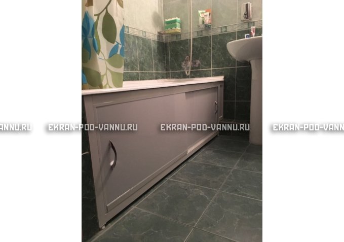 Экран  EUROPLEX Роликс белый с вставкой – купить по цене 10400 руб. в интернет-магазине в городе Красноярск картинка 2